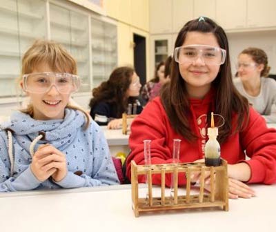 MINT-Schüler treffen Elektroauto-Pionier • GAT